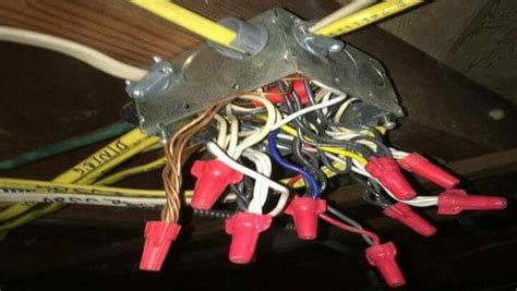 how many wires allowed in junction box|maximum wires in junction box.